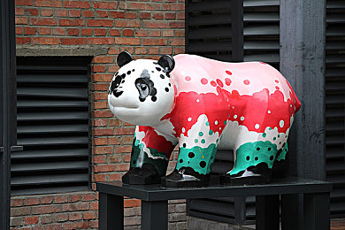 黄色软件在哪下载:揭秘:合法下载黄色软件,安全指南大公开-1