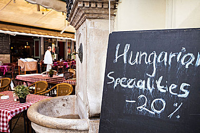 成熟少妇69XX：少妇企业家：双面魅力，职场家庭双赢-1