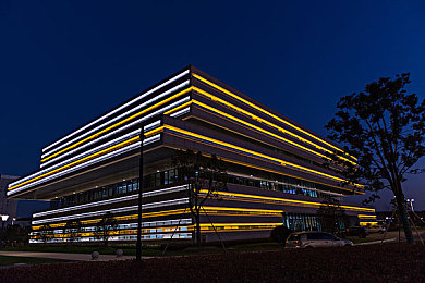 把男生的困困放道女的困困：勇敢面对困境，共筑人生精彩-1