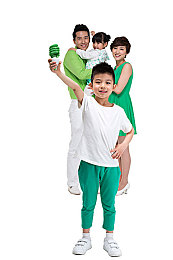 激情六月婷婷：欢乐六月，社区活动精彩纷呈