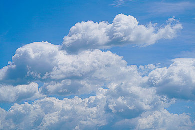 五月丁香狠狠爱：浪漫古城，奇幻爱恋-1