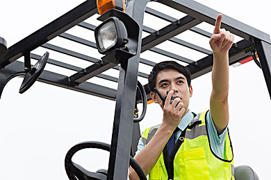 禁止18岁:网络监管升级,共筑未成年人安全网-1