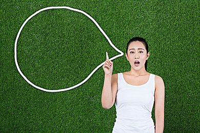 娘在狗子背上用手写到:母爱狗伴,感人一幕传千里-1