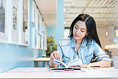 五月停亭六月丁香：江南水乡：五月停亭，六月丁香，诗意盎然-2