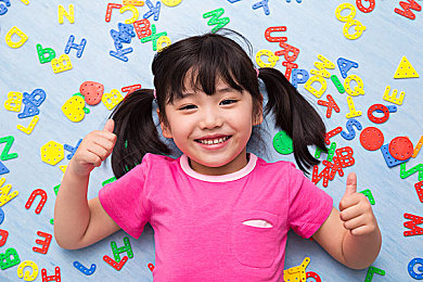 罗宾为乔巴进行青春期治疗：草帽团乔巴青春期逆袭，重拾自信再战梦想-2