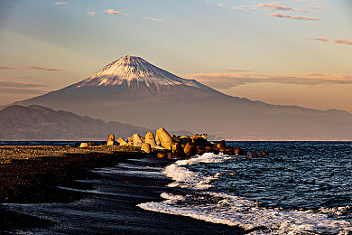 黄色软件app下载免费2023：免费畅玩，创新游戏吸睛无数-1