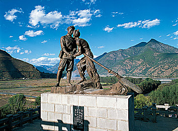 真人裸体BBw裸交：奇幻世界惊现裸交游戏，冒险者挑战极限-1