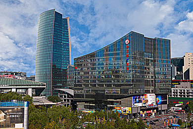 公交车挺进老师体内：公交惊魂：老师体内惊现车体碎片-1