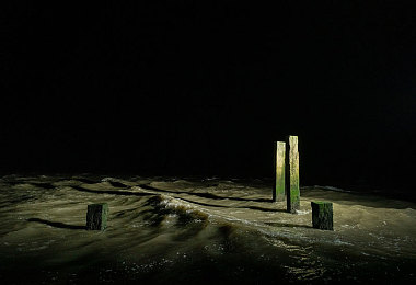 校草公交车被多人伦：校草公交遭骚扰，校园暴力引关注-2