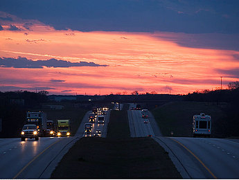 男人的困困放在女人的困困里：小镇奇遇：甜蜜邂逅，爱情升温-4
