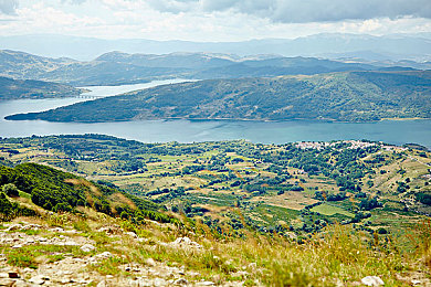 中国少妇毛茸茸：奇幻冒险，中国少妇助阵，游戏新体验-1