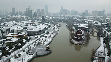 揉我胸 啊 嗯～出水奶视频：奶妈养成奇幻之旅，出水奶引玩家热议-2