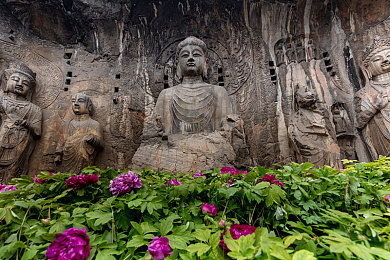 女友被多p混交群体交乱：社交陷阱！女子遭多人性侵，警方全力追捕-1