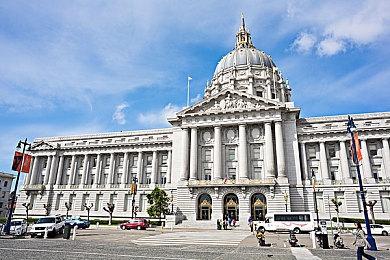 丰满少妇被猛烈进入：浪漫瞬间，丰满少妇勇敢示爱-2