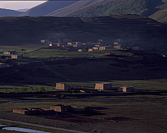 葫芦娃视频污：葫芦娃改编引争议，经典游戏魅力不减-2