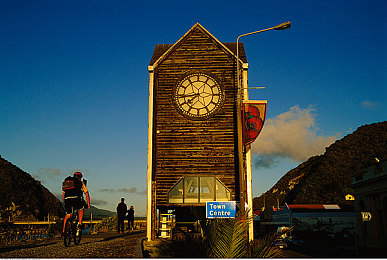 四川女人大战黑人40厘米：川女挑战黑人巨人，身高不是距离！-1