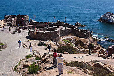 梅丽莎·劳伦aV大战黑人：游戏激战：梅丽莎与黑人角色巅峰对决-1