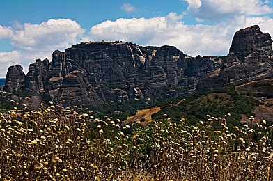 老师用刷子刷学生脚底心作文：独特教育法：刷脚底心关爱学生-2