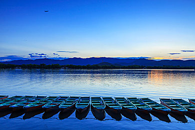 机机对机手机免费版下载安装：快节奏时代新宠，机甲战斗游戏引关注-2