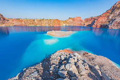 宝贝乖~腿弄大一点就不疼了:奇幻冒险之旅:温馨游戏引关注-2