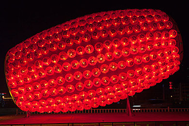美女裸露全秘 遮挡奶头酒店：神秘酒店冒险，美女揭密大揭秘-1