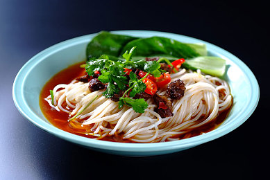 体育生露大jiji撒尿：体育新星公园撒尿，道德教育待加强-3