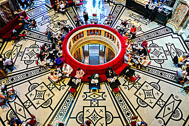 日本丰满HD主妇:日本丰满HD主妇:自信生活,幸福解码-2