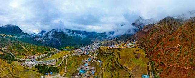 美女脱的干干净净视频软件：游戏新潮流，颠覆体验大揭秘-2