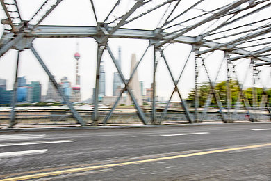 1995年意大利版泰山hr版：非洲传奇：泰山新篇引热议-2