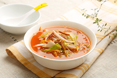 男生和女生在床上打扑克的软件。:浪漫新选择,情侣床上娱乐神器-1