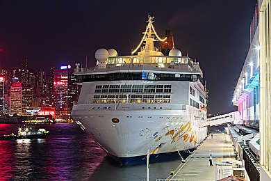 美女坤坤：网红新宠，坤坤魅力吸粉无数