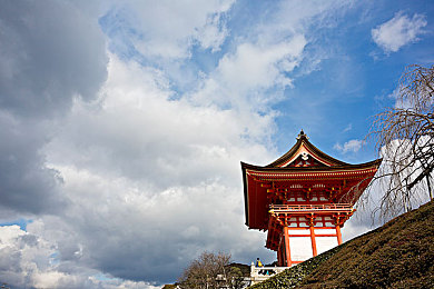 没戴乳罩被同桌c了一节课：校园霸凌新案例，乳罩争议引深思-4