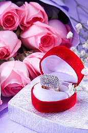 黄片下载安装包：神秘游戏吸睛无数，下载体验角色冒险之旅-2