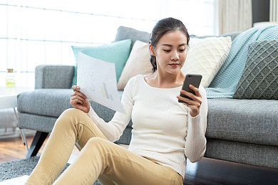 军人自慰Gay2023com:独特题材游戏走红,玩家体验军人生活-2