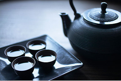 xxx免费欧美性爱：神秘欧美游戏，免费体验浪漫激情-4