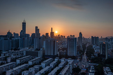 天操天天干：江湖传奇再起，武侠新游引热潮