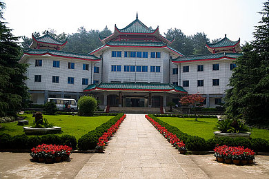 貂蝉被扒下裤子露出双乳：古装美人意外露乳，文化传承引热议-2