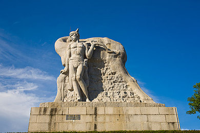 女超人 麦乐迪：都市“女超人”勇救市民，正能量感动众人心-2