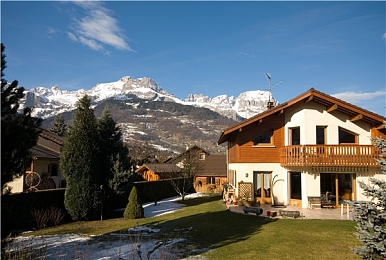 乌兰图雅的pB多大1：才女乌兰图雅新歌音质惊人，即将震撼来袭-3