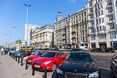 日本熟妇厨房与子交：温馨厨房，亲情满满-3