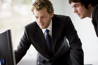 婷婷五月天丁香:五月花魁丁香:城市绿化新宠,生态美颜双丰收-1