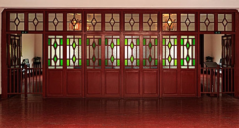 李梓熙和猥琐摄影师s m:明星合影走红,时尚幽默碰撞-3