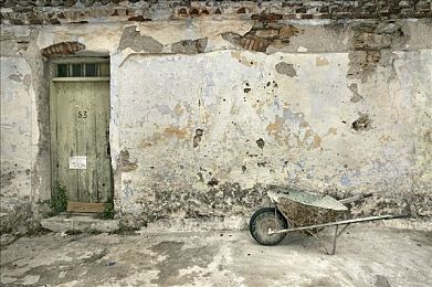 扒掉女警内裤猛烈进入的视频：游戏低俗风波：青少年价值观受冲击-2