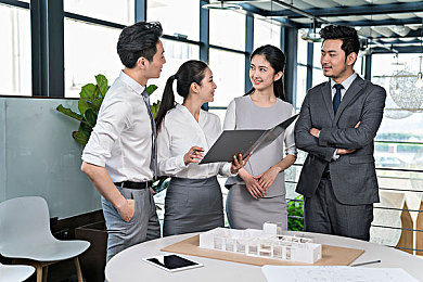 男生把坤坤放进女生的甜甜圈里：《误会》引发热议：甜蜜冒险角色被误放圈套-1