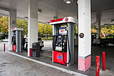 女留学生被黑人玩到翻白眼:留学生遭遇不尊重,校园安全引关注-4