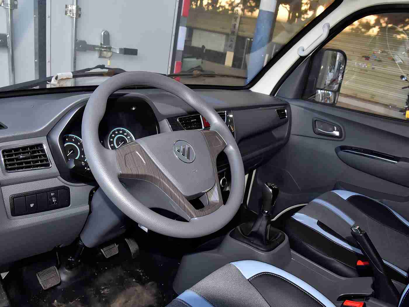 杨思敏金梅瓶1一5集演员表：江湖传奇再现，演技巅峰对决-4