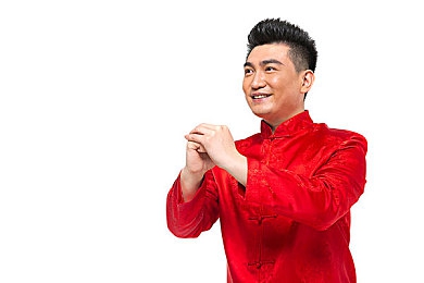 色综合天天干：奇幻探险新游，角色多样玩法丰-3